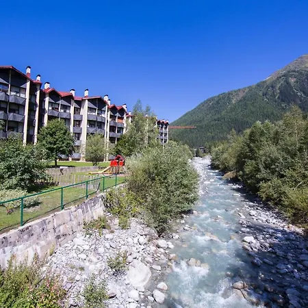 Sainte-foy-l'argentiere Sleeps 6 Appartamento *
